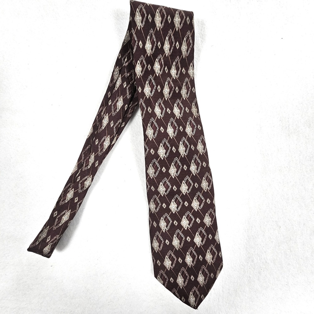 Bill Blass Mens Silk Necktie Burgundy Geometric Diamond Pattern Classic Tie